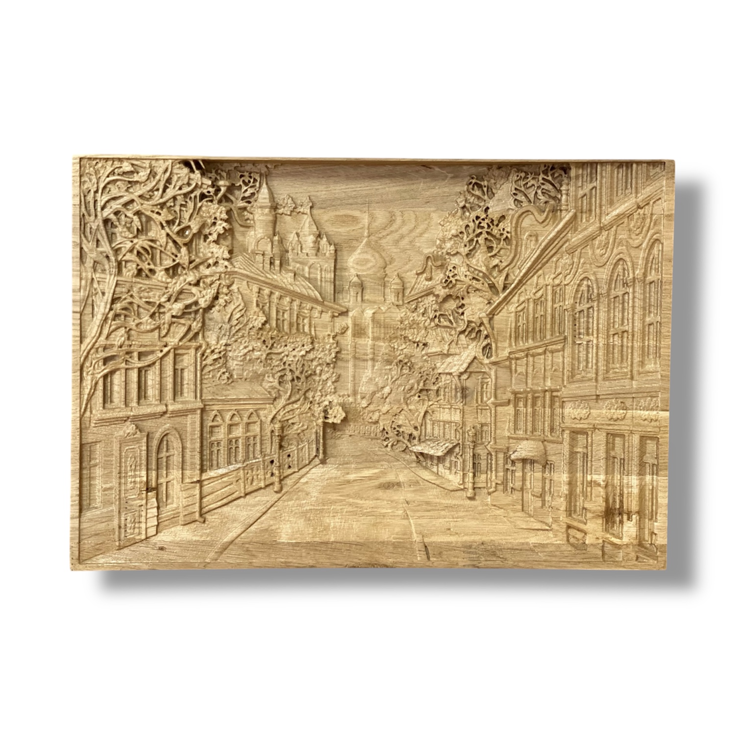 картинка Картина настенная сувенирная "Город" (щит дубовый+ акриловый лак)